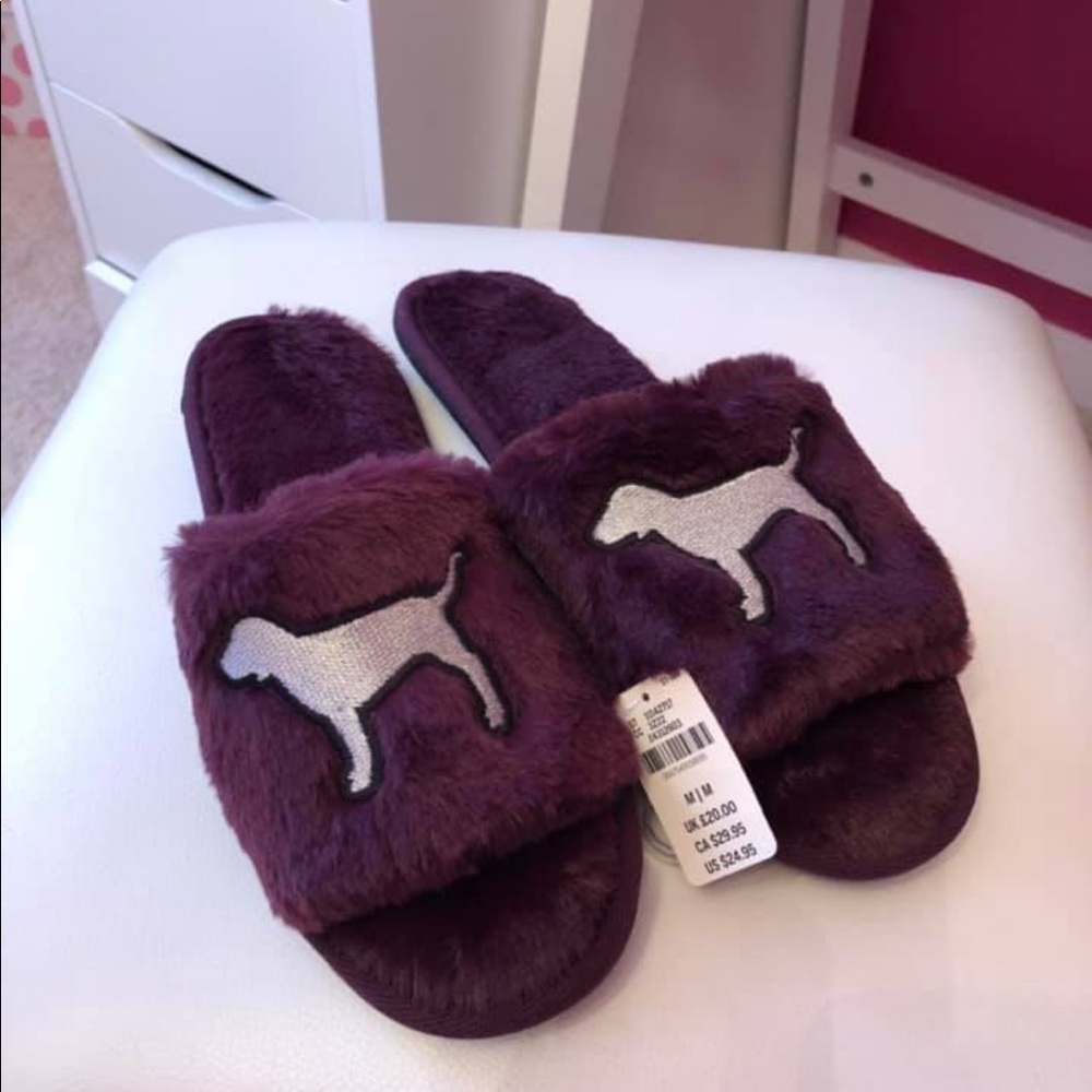 Victoria’s Secret Pink Slippers